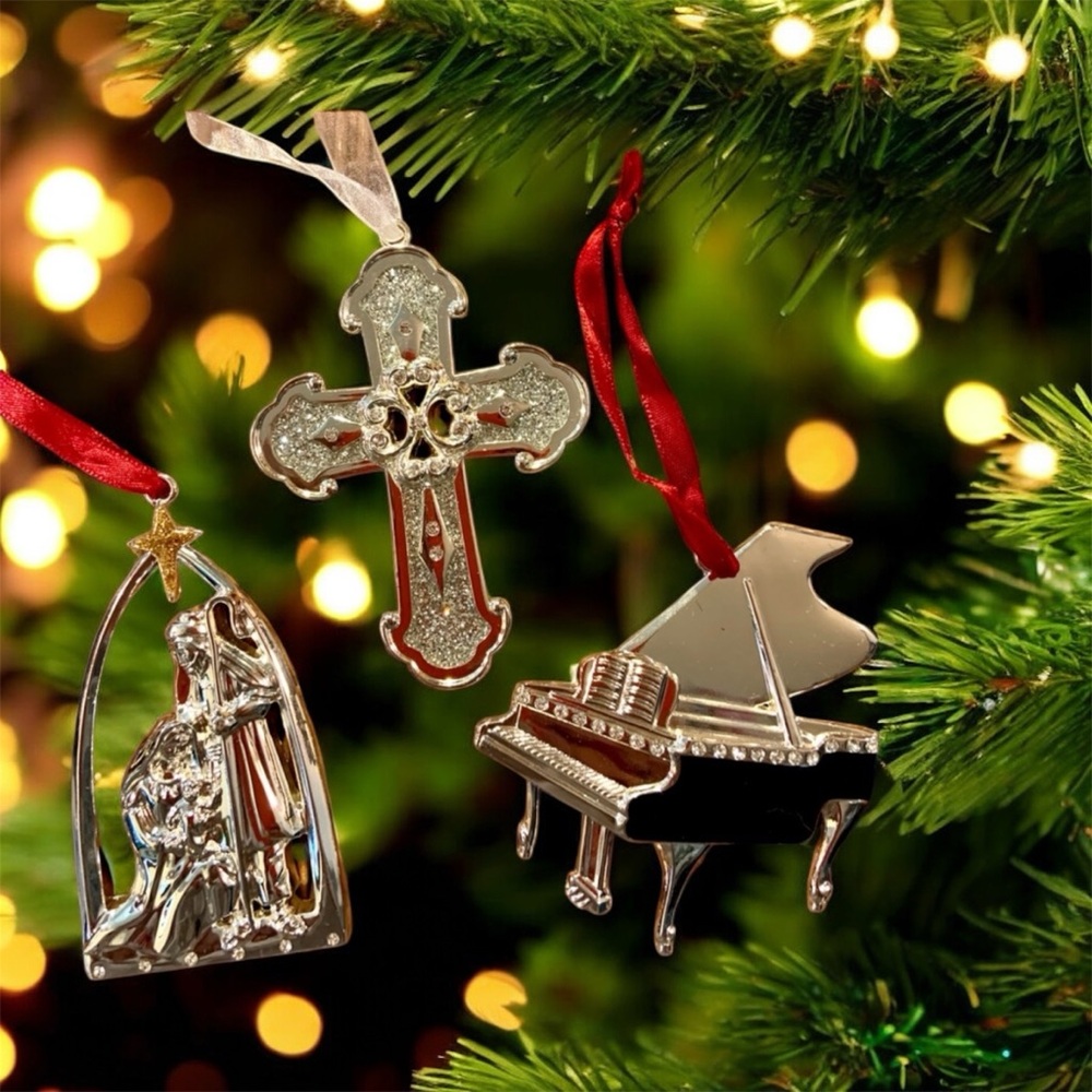 Three Harvey Lewis Christmas ornament, rhinestone, 2 crosses and 2014 snowflake